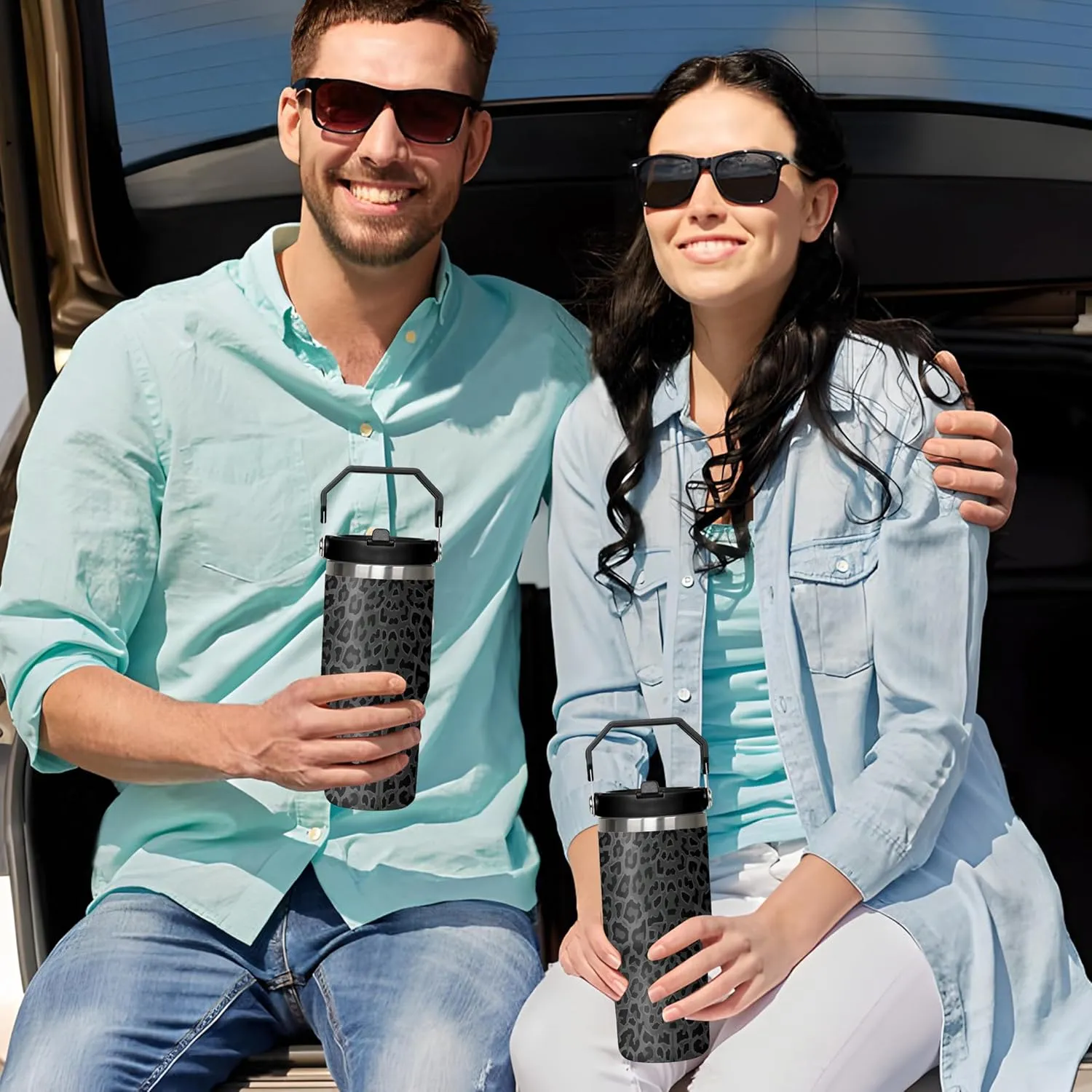 30oz Insulated Leopard Tumbler with Handle, Featuring a Leak-proof 2-in-1 Lid and Straw, a Vacuum-insulated Travel Coffee Mug, Portable Stainless Steel Water Bottle, Suitable for Both Women and Men