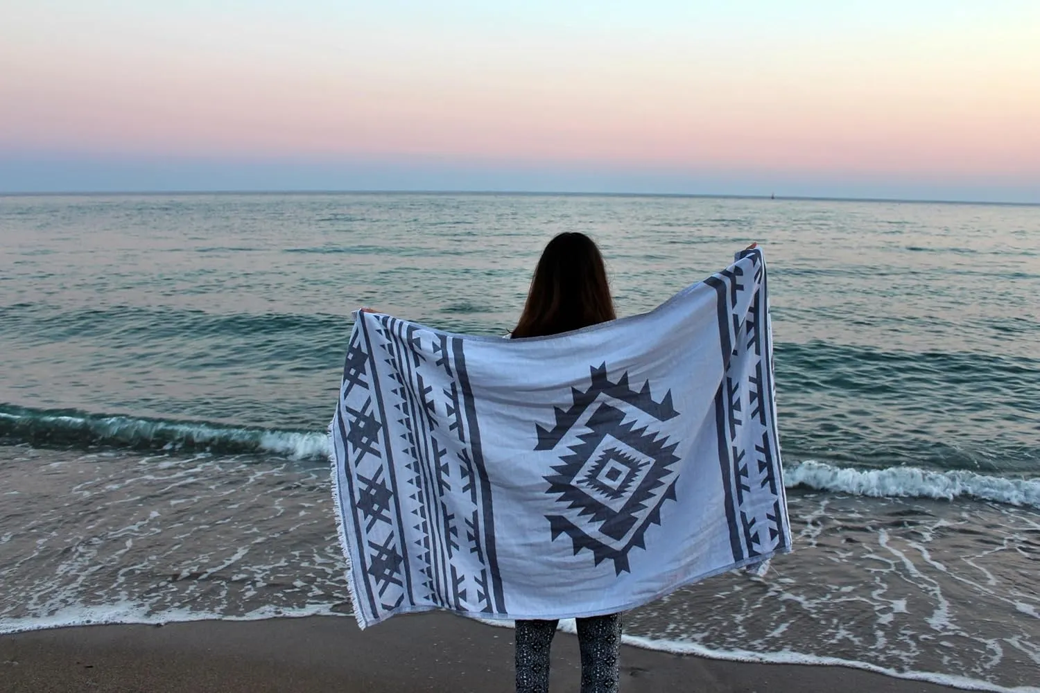 Bersuse 100% Cotton Cozumel Turkish Towel Beach Towel Bath Towel Dual Layer Peshtemal Beach Blanket Beach Essentials - 39x71 Inches, Silver Grey
