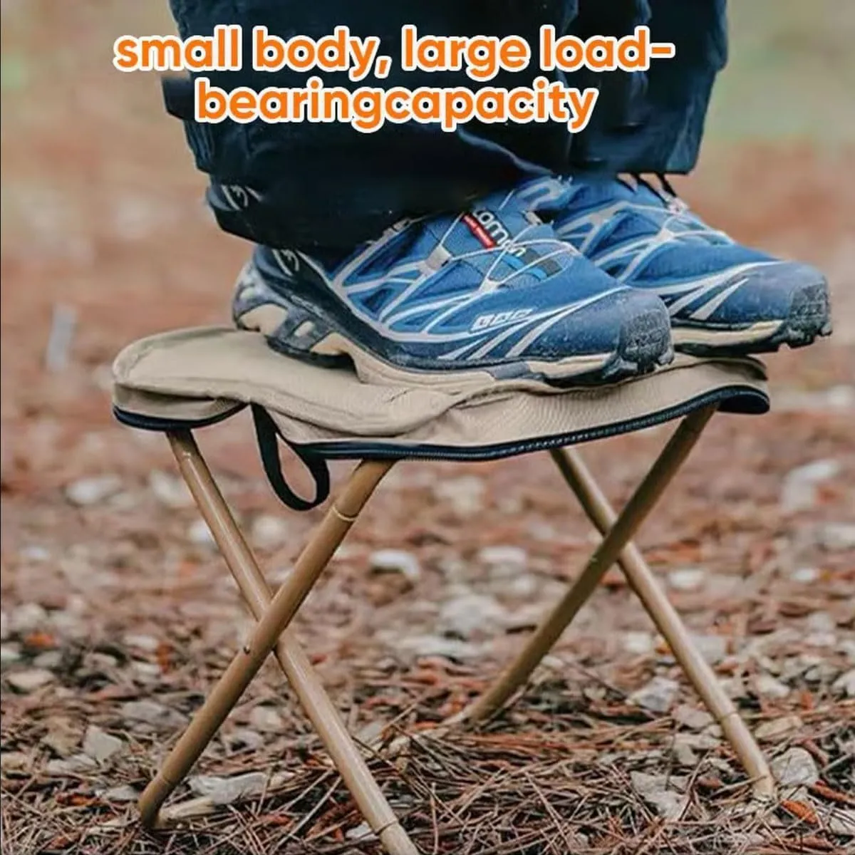 Foldable Backpack Stool,Portable Outdoor Camping Folding Stool,Ultra Lightweight Zipper Pocket Handbagstool with Adjustable Shoulder Strap,for Mountaineering,Hiking,Fishing (1 pcs Khaki, Small)