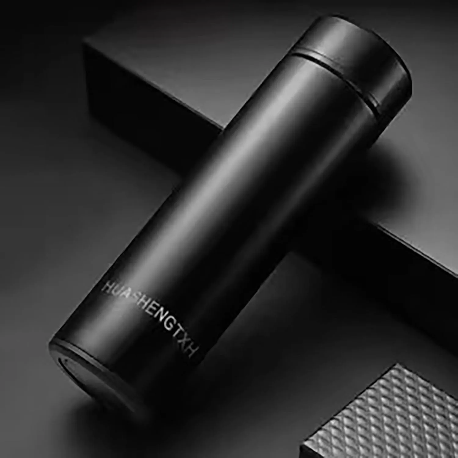 Insulating Water Bottle Outdoor Sports Stainless Steel Insulating Bottle Vacuum Sealed Coffee Bottle Travel Water Bottle Cold and Hot Water Bottle (Black)