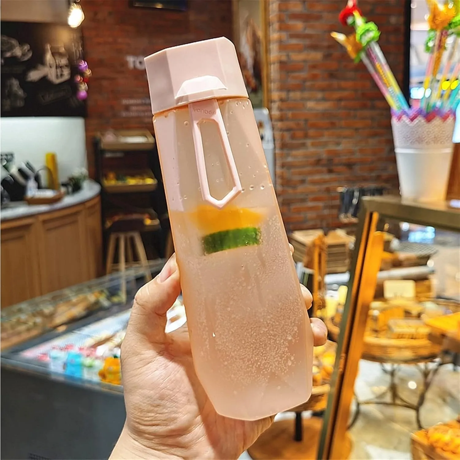 kettles Geometric rhombus Water Bottles-Matte texture,Durable Sports Bottle with Lid,Portable Leakproof Cups,Non-Slip Plastic Fitness canteen(D)