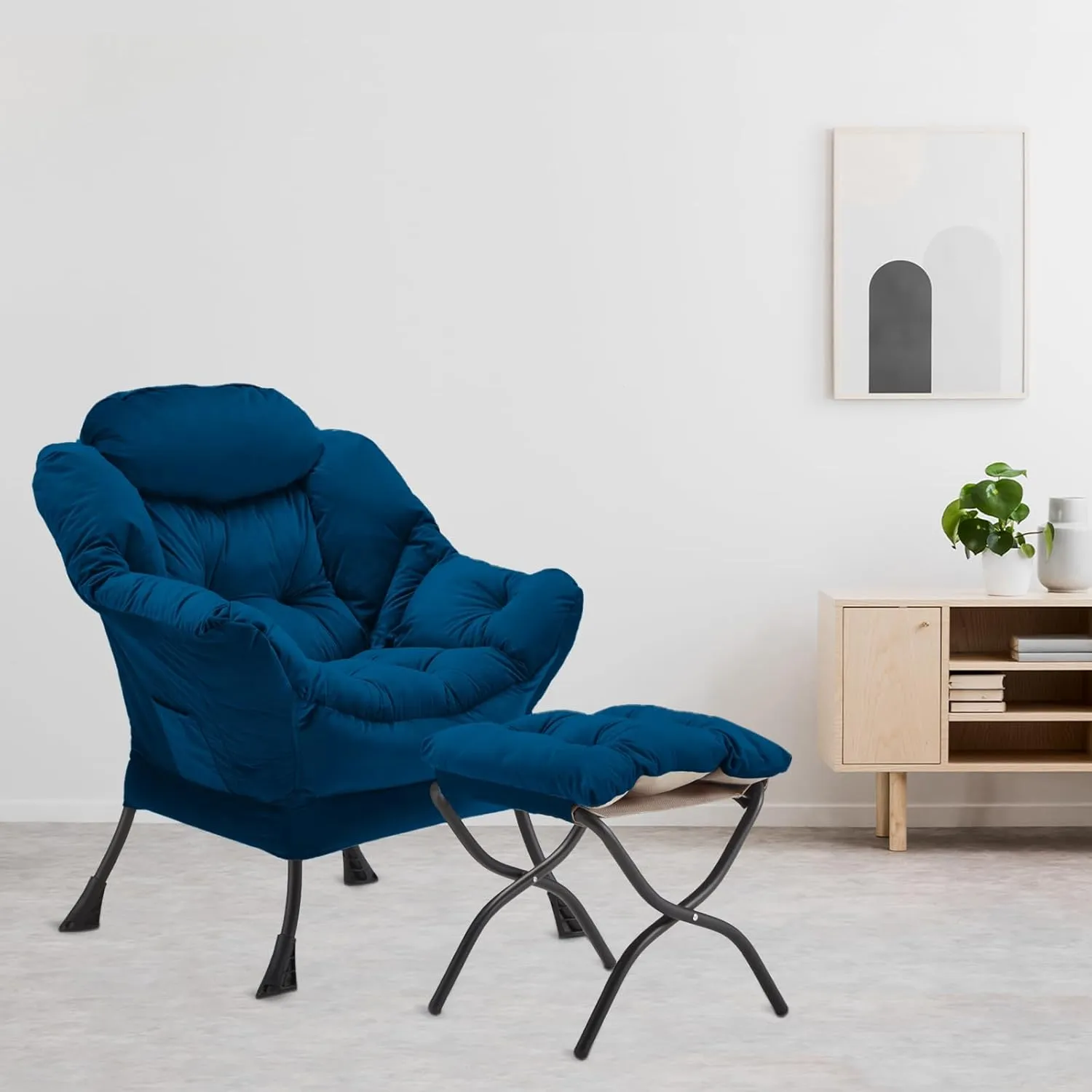 Lazy Chair with Folding Ottoman, Accent Chair Velvet Upholstered with Metal Structure and Non-Slip Pads, Sofa Armchair with Footrest and Side Storage Bag for Dorm, Room, Office, Blue