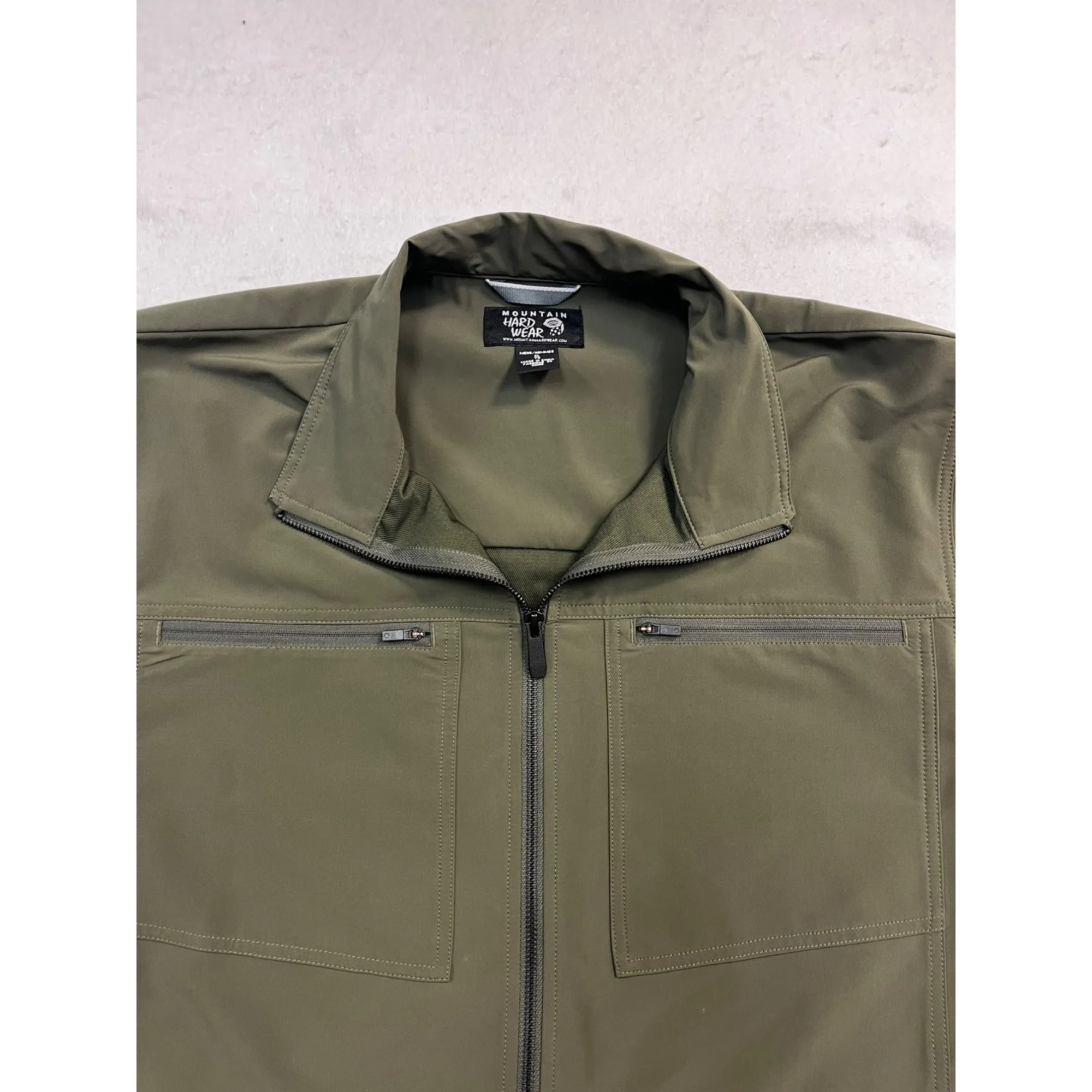 Men’s Mountain Hard Wear ZipUp Jacket #2658