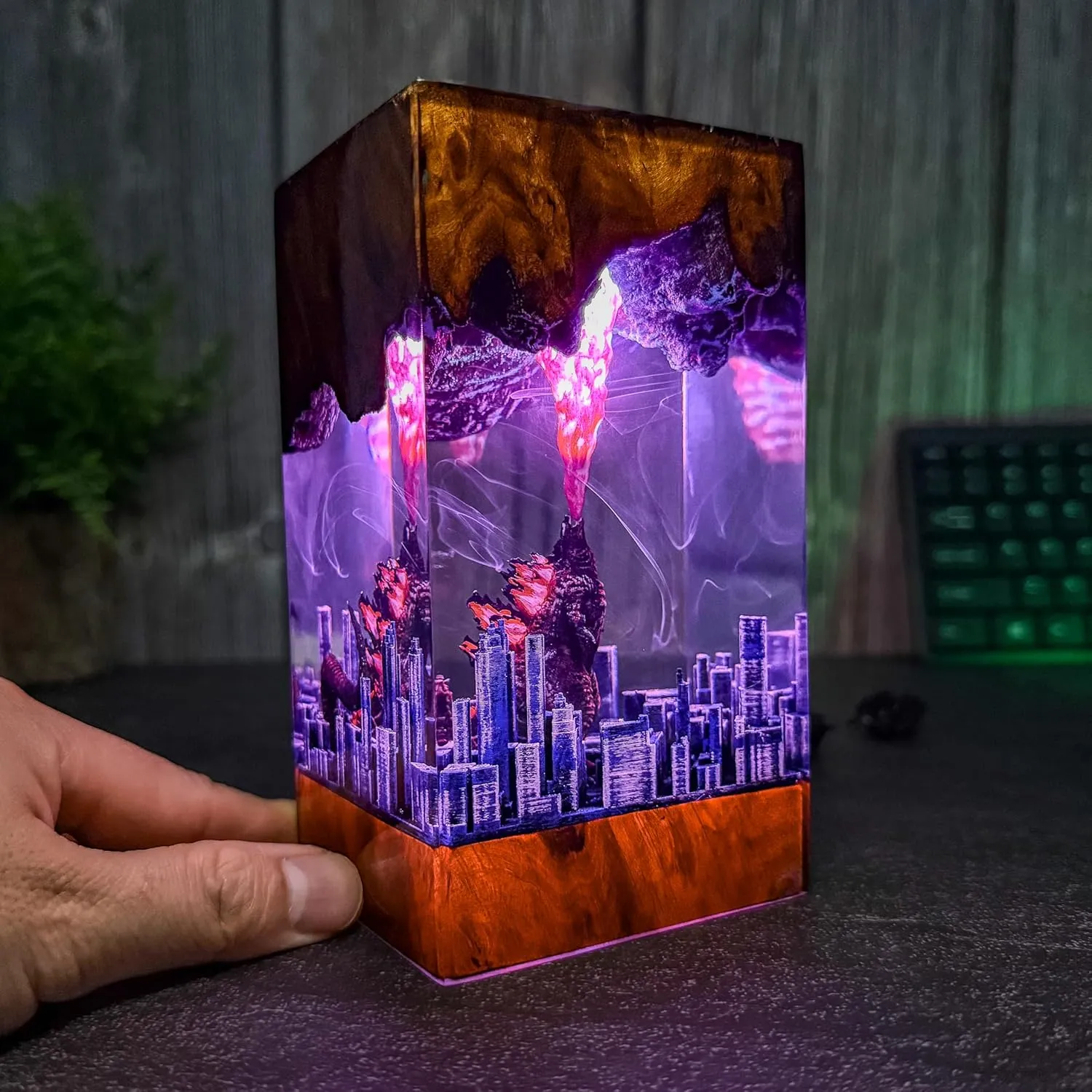 Monster City Resin Epoxy Lamp, 3D Handmade Table Lamp, Wood Resin Epoxy Night Light, Home Decor, Nigth Light Art, Gift for Him, Father, Birthday Gift. (Size M (2,8 * 2,9 * 5,7) Inch)