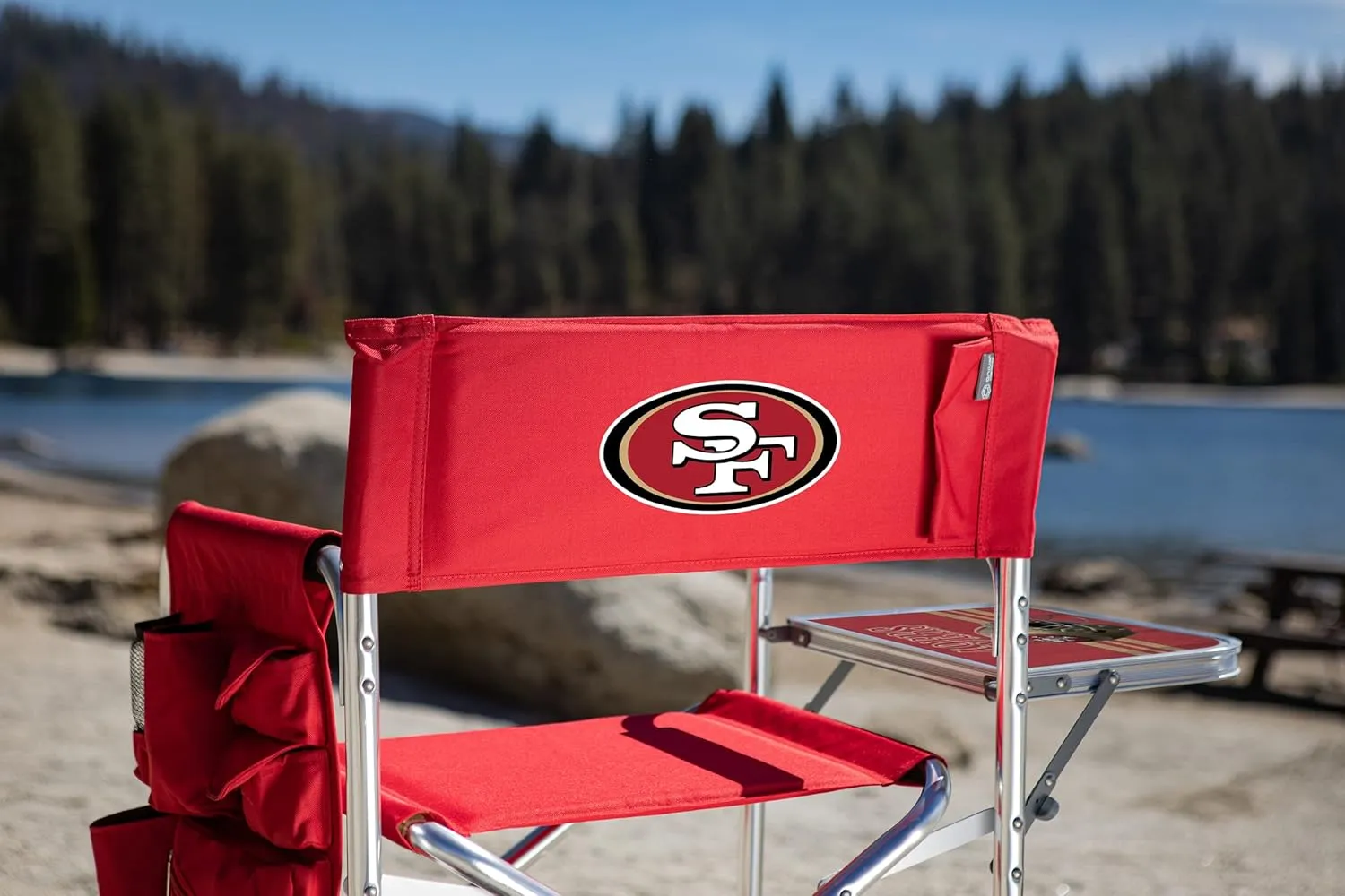PICNIC TIME NFL Unisex-Adult NFL Sports Chair with Side Table, Beach Chair, Camp Chair for Adults