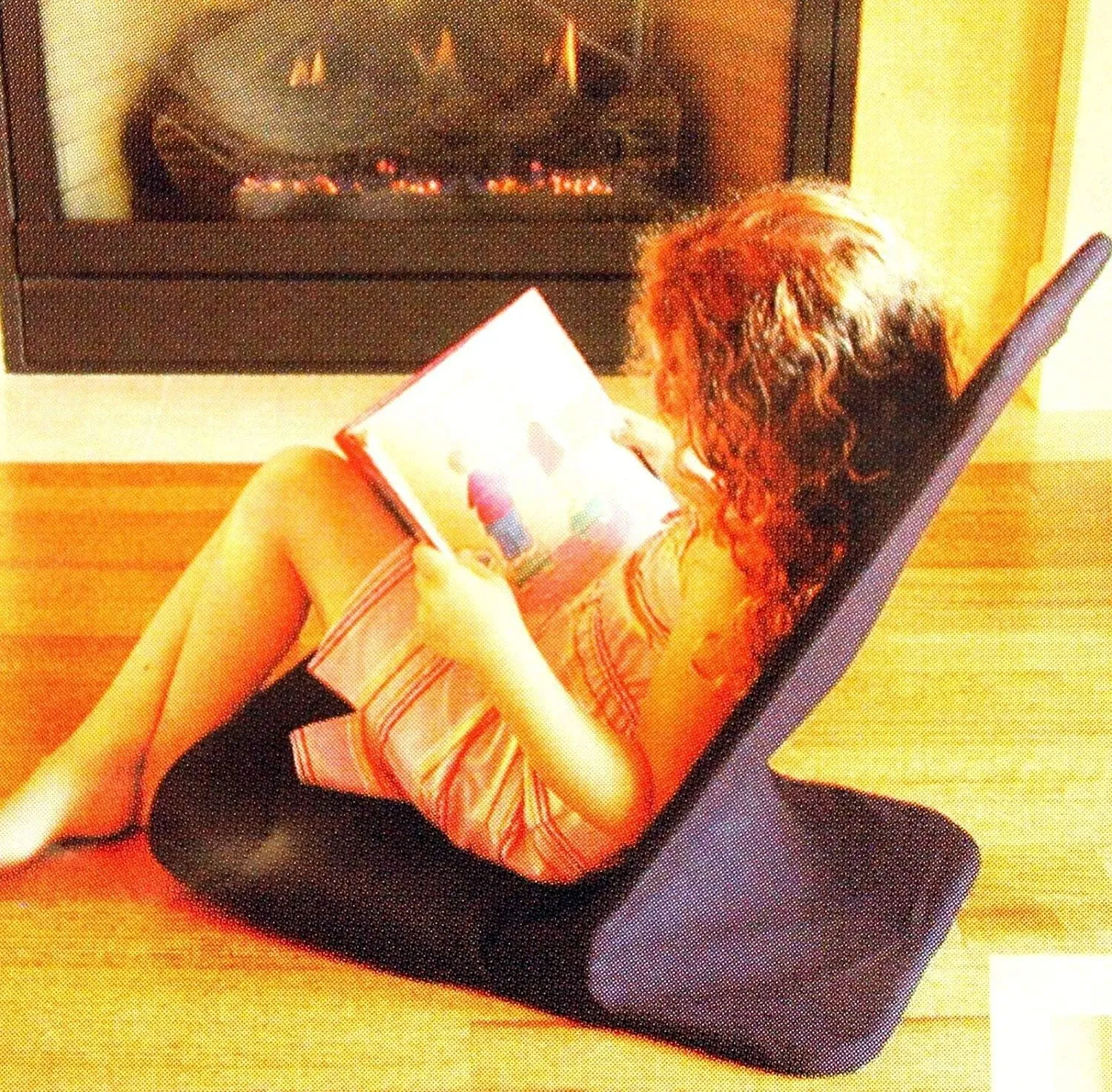 Portable Floor Chair, MEMORY FOAM Seat, Folding Chair. Angle Back-Rest. 14" W x 22" H x 21" Deep (Black)