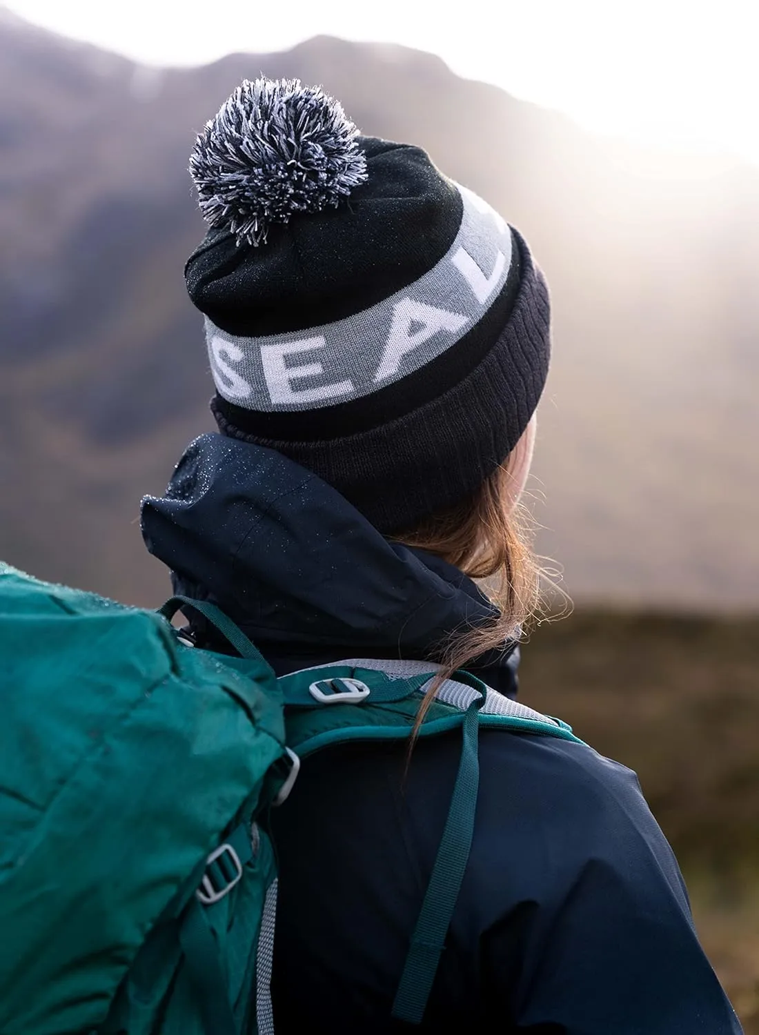 SEALSKINZ Unisex Foulden Water Repellent Cold Weather Bobble Hat