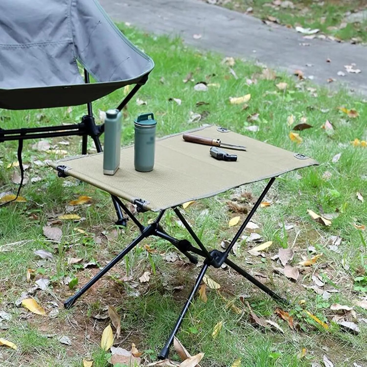 SOBOUR Lightweight Camping Table Cloth Roll-Up Picnic Tables Aluminum Frame Foldable Camping Table Easy to Assembly for Outdoor