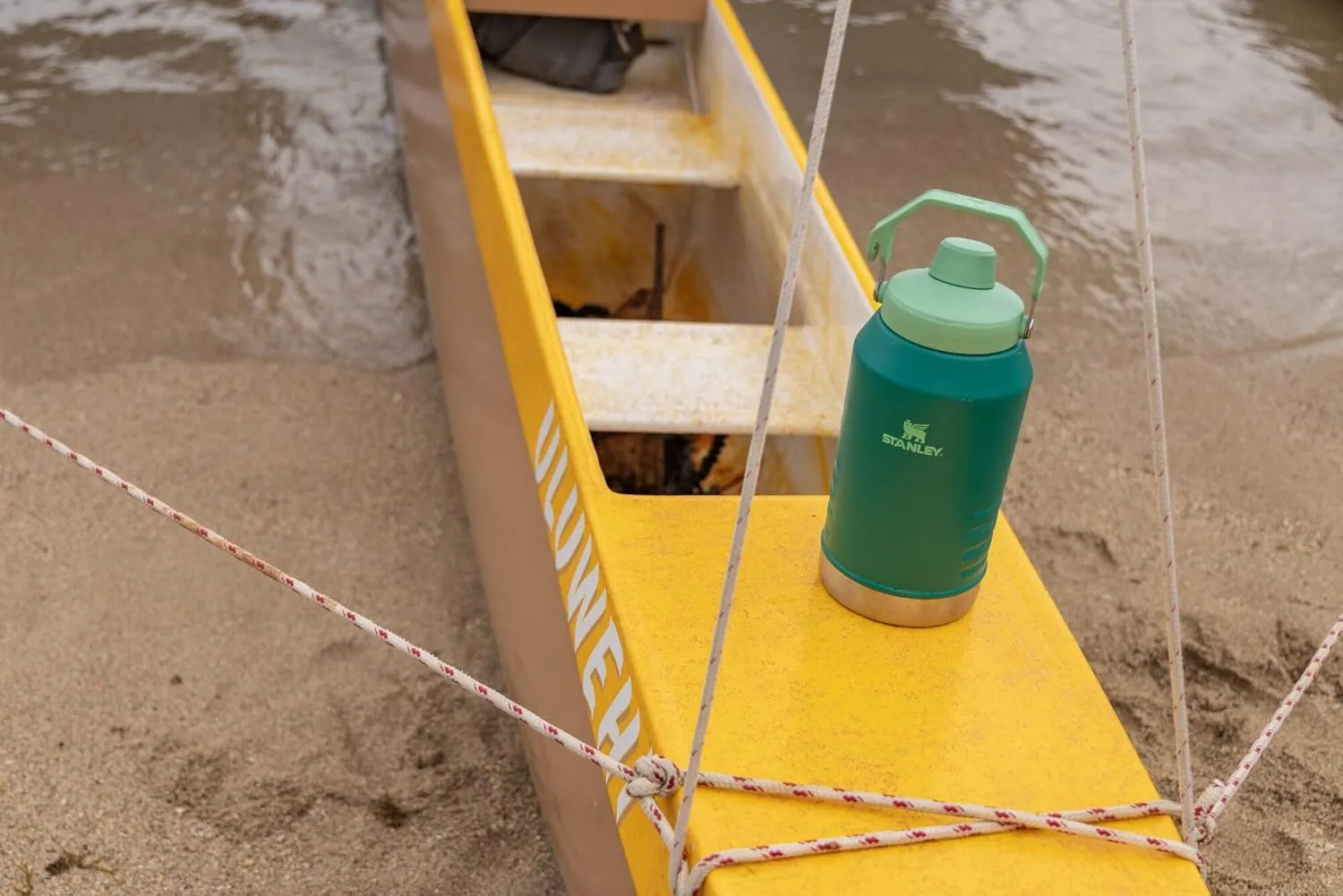 Stanley Iceflow Fast Flow Jug | Recycled Stainless Steel Water Tumbler | Keeps Drink Cold and Iced for Hours | Easy Carry Handle