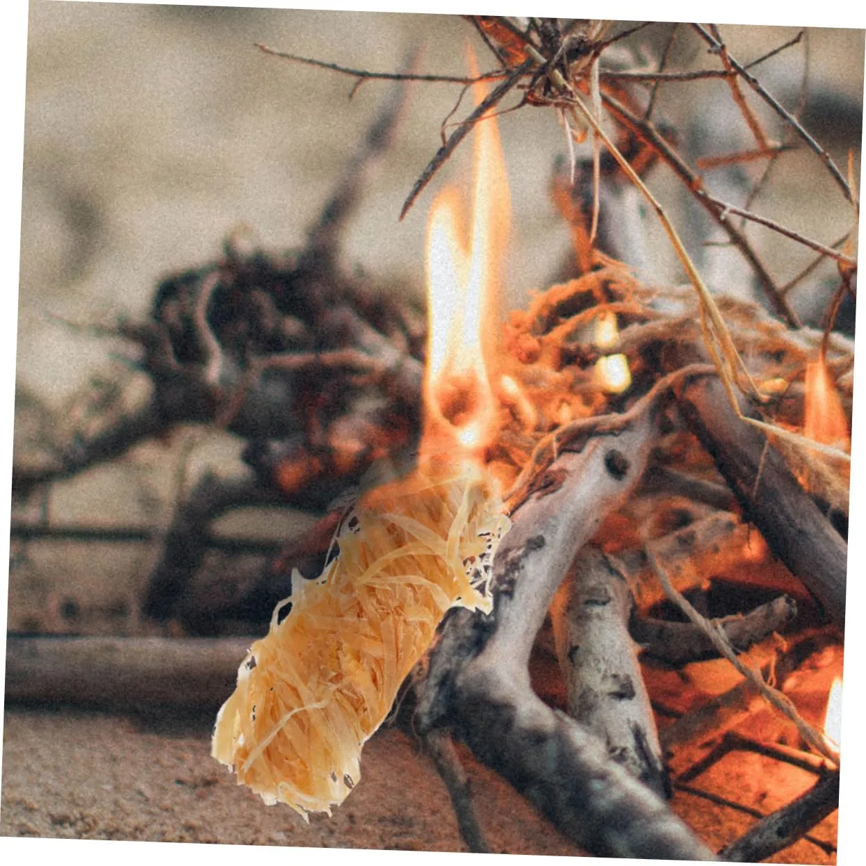 YARNOW 5sets Wood Burner Firelighters Natural Fire Starters for Outdoor Use Camping Grill Compact Design 32pcs*5